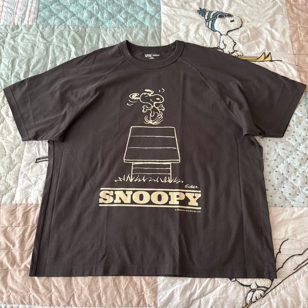 Uniqlo x Peanuts tee